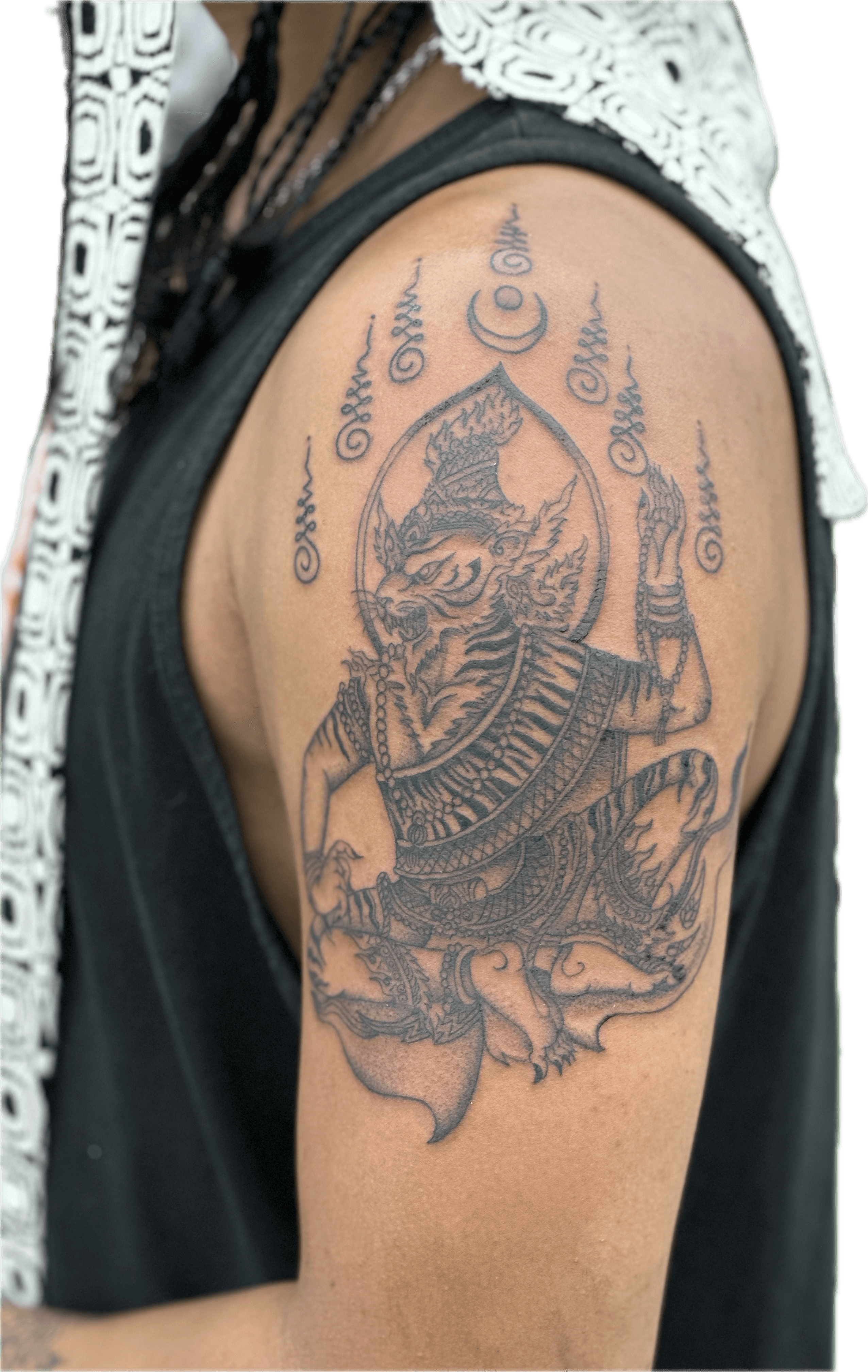 Fine line Singha Thai lion tattoo by Isaac Mackenzie