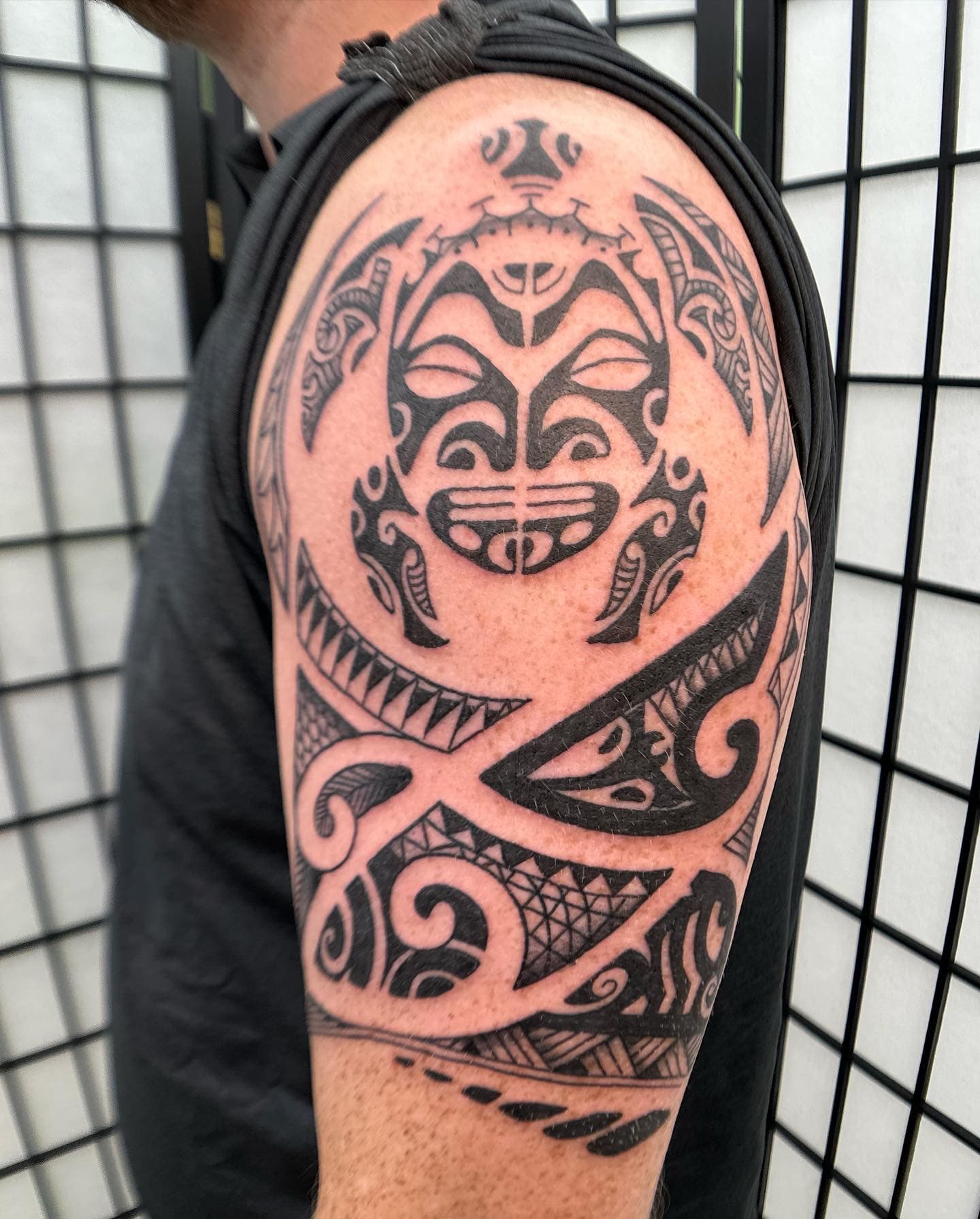 Polynesian tribal turtle god flash by Isaac Mackenzie, Hawaii